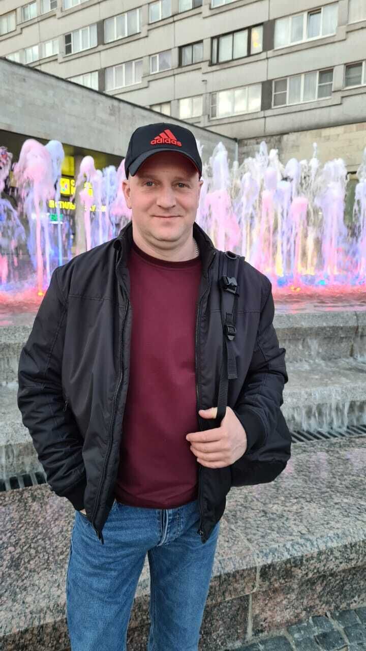 -,   Pavel, 38 ,   ,   