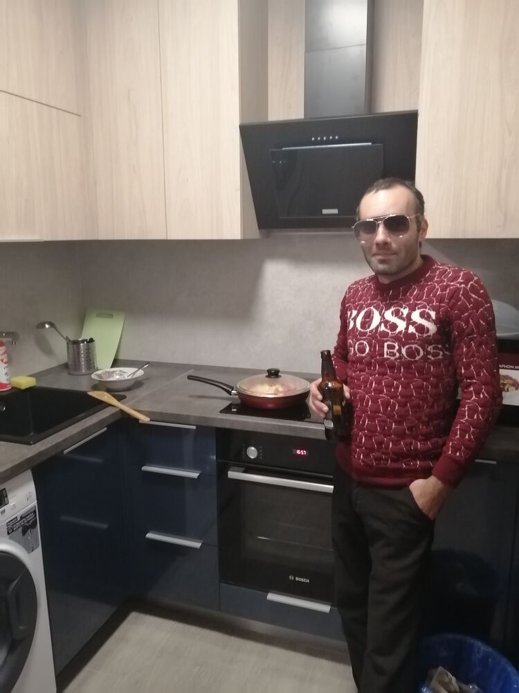  45330762  , 37 ,    