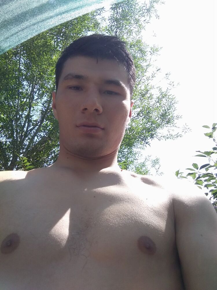  16713672  Bek, 32 ,    