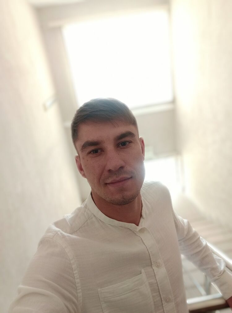  28789942  Kirill, 33 ,    