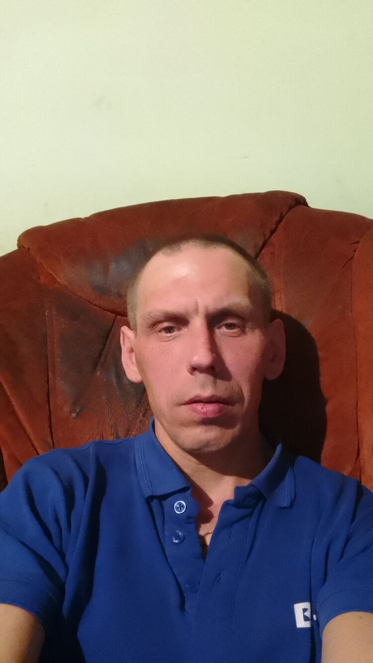  51280822  Ahgrei, 41 ,    
