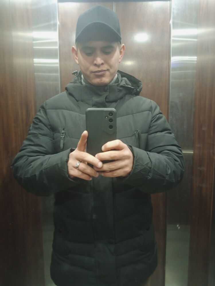  32542782  Otto, 33 ,    