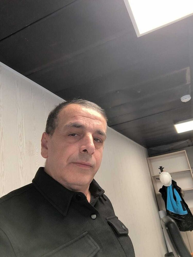  36400562  Mehmet, 54 ,    