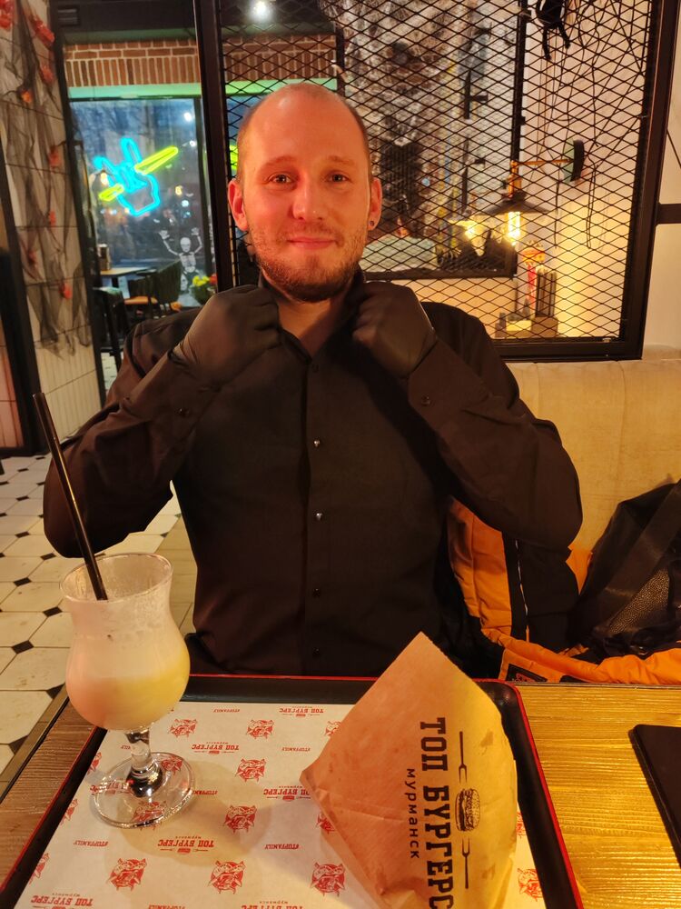  ,   Petr, 33 ,   ,   , c , 
