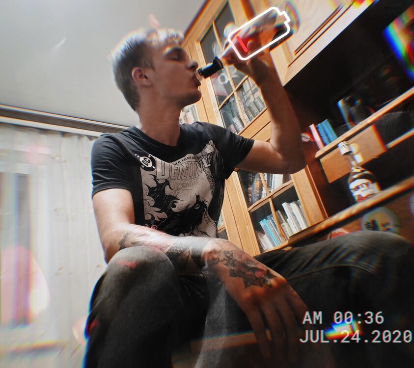  37787552  Vlad, 29 ,    