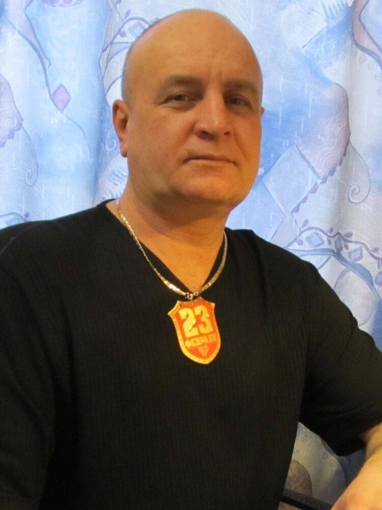  15974952  , 57 ,    