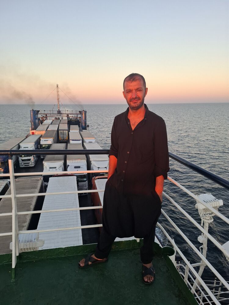  -,   Omer, 37 ,   ,   