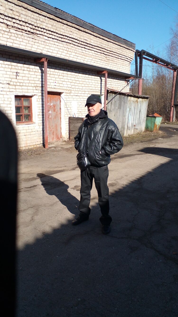  31061062  Vladimir, 57 ,    