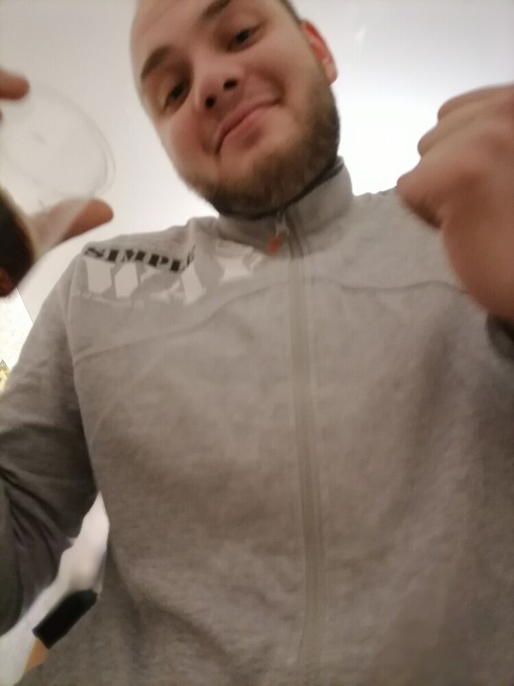  22063332  , 30 ,    