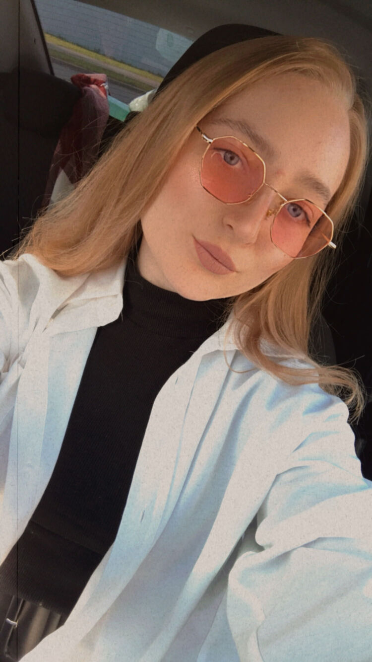  28827262  Polina, 25 ,    