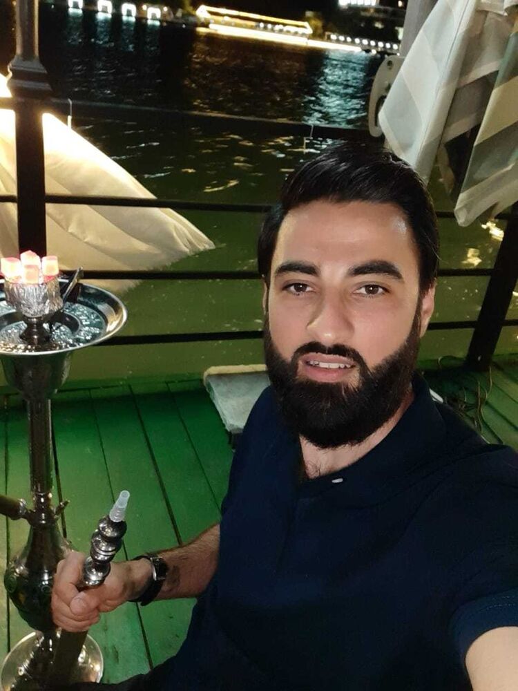  16906922  Guseyn axund, 39 ,    