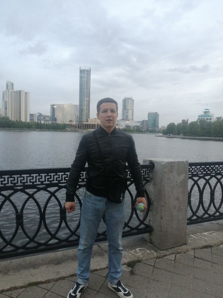  40684772  Dmitry, 31 ,    