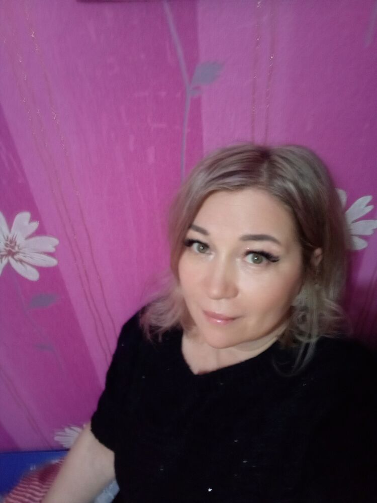  48601302  Kati, 49 ,    