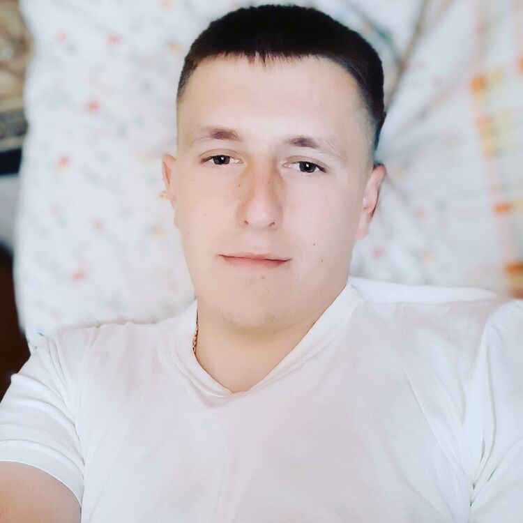  26121142  Dima, 27 ,    