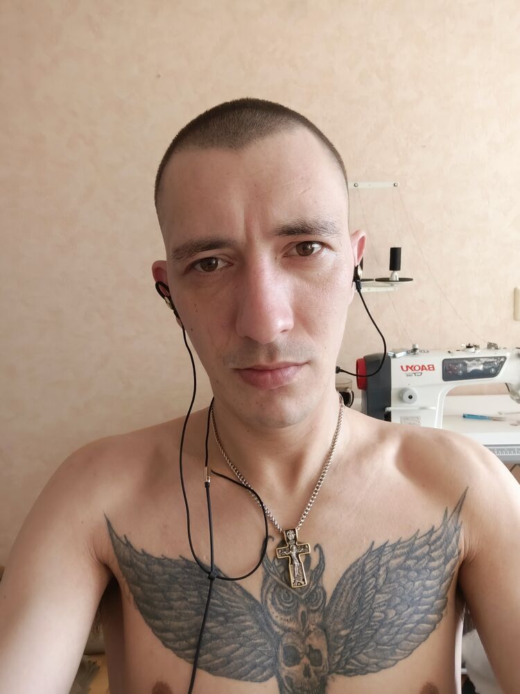  41770202  , 32 ,    