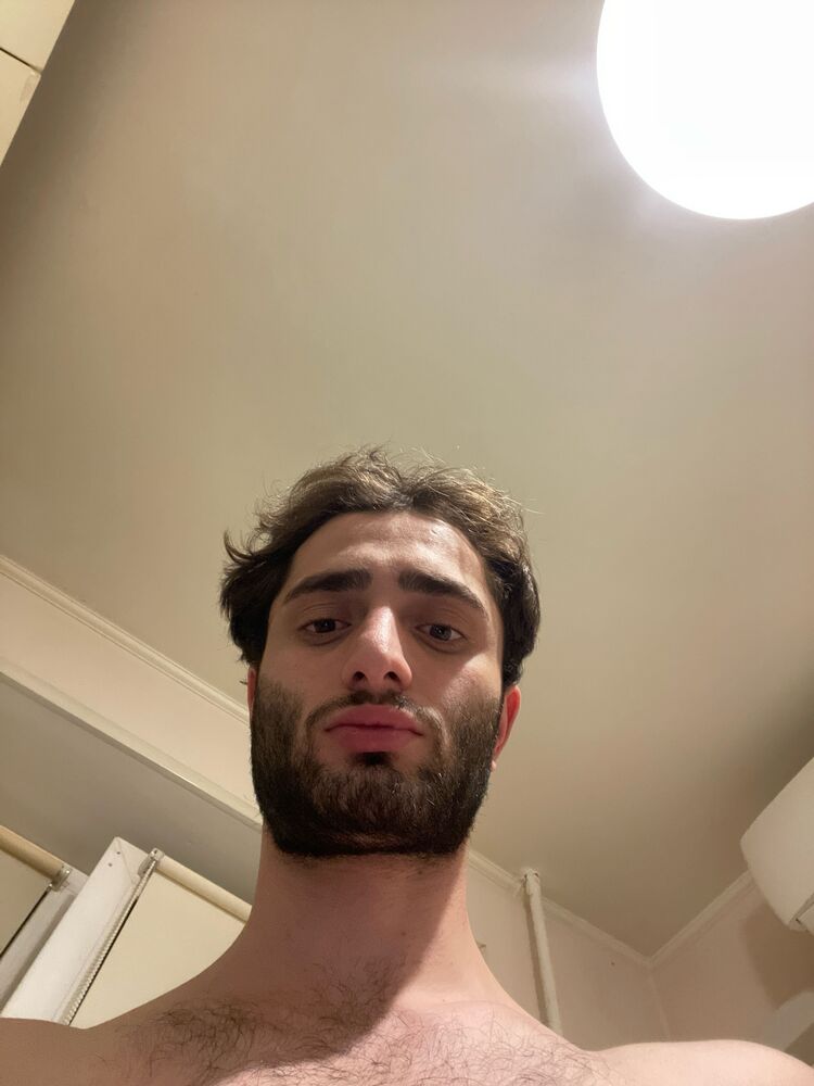  44103482  , 24 ,    