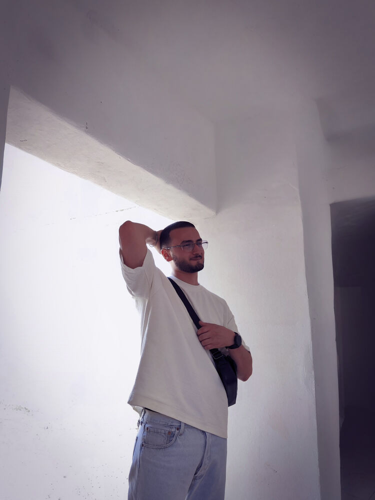  ,   Reda Manseur, 28 ,   ,   