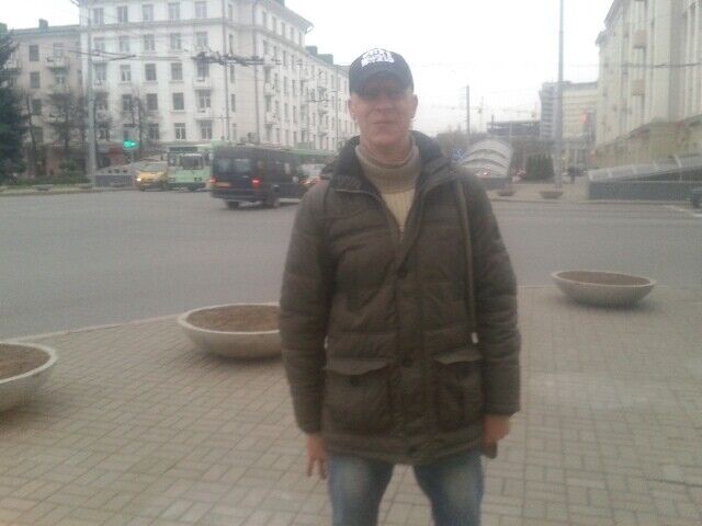  10768002  , 47 ,    
