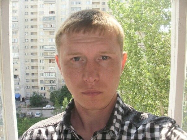  6481982  Alex, 40 ,    