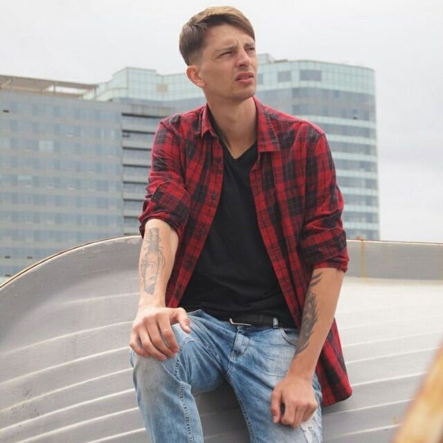  ,   Ilya, 24 ,   ,   