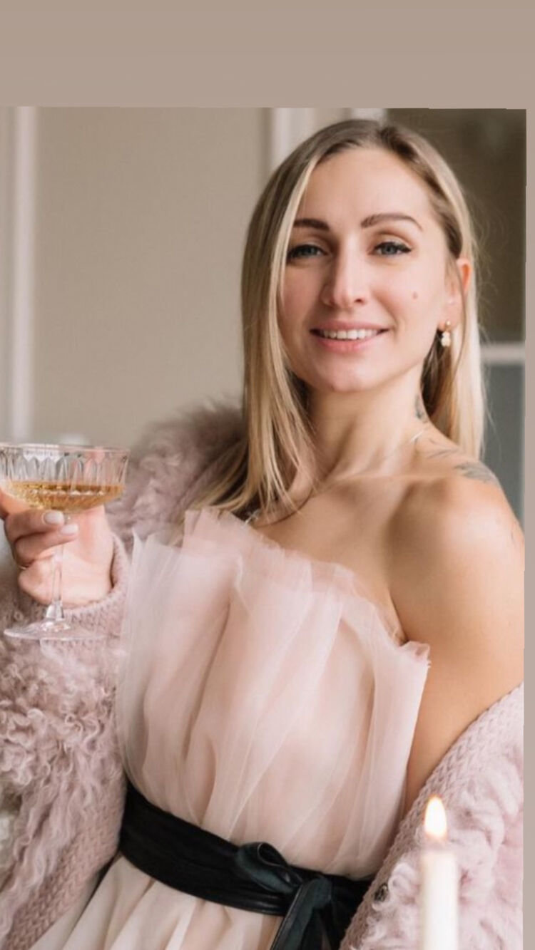  37297692  , 39 ,    -