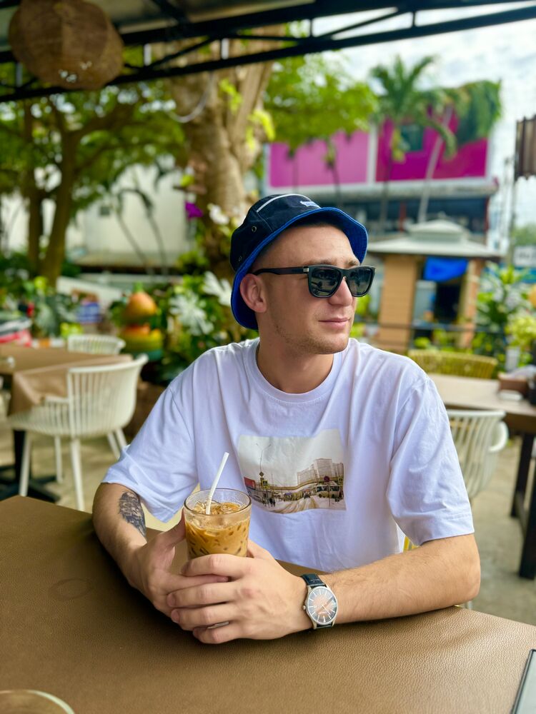  Galax,   Alexander, 25 ,   ,   
