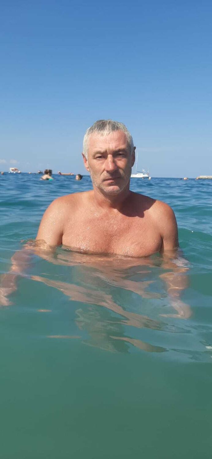  33276912  , 52 ,    