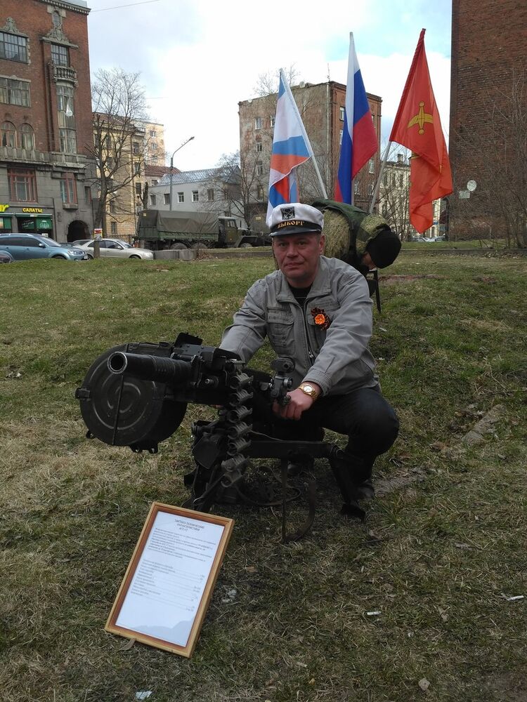  ,   Alex, 58 ,   