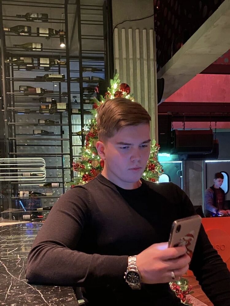  27438762  , 24 ,    -