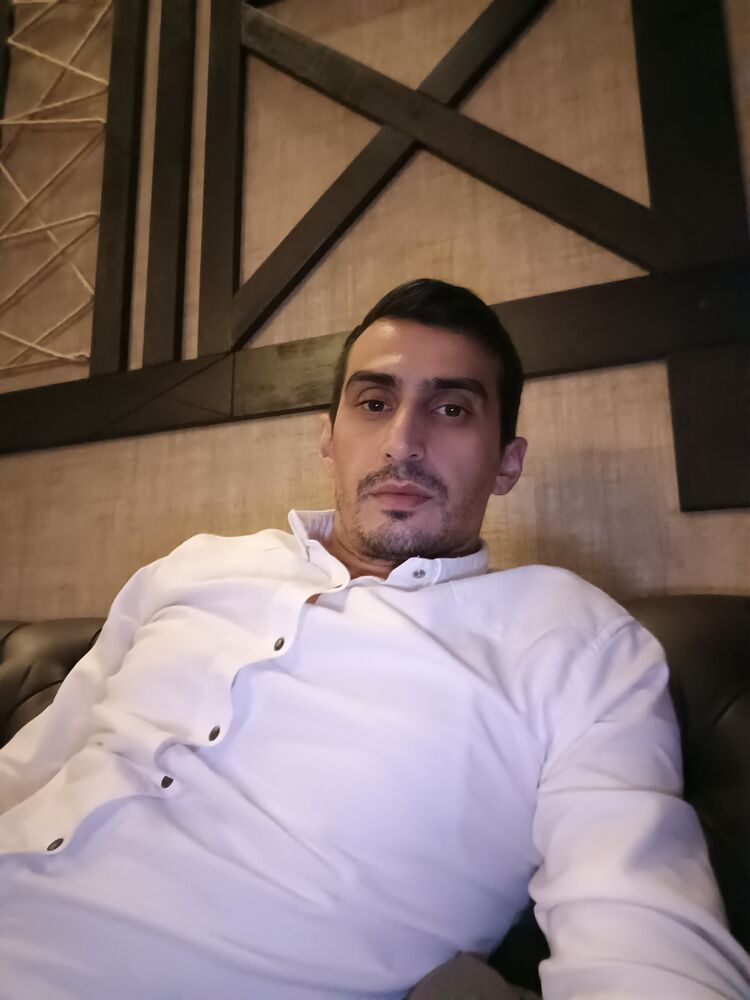  45668152  , 33 ,    