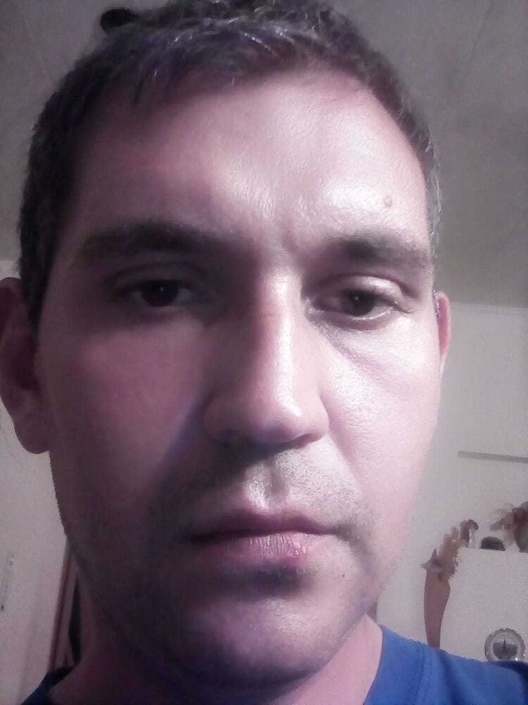  ,   Leonid, 37 ,     , c 