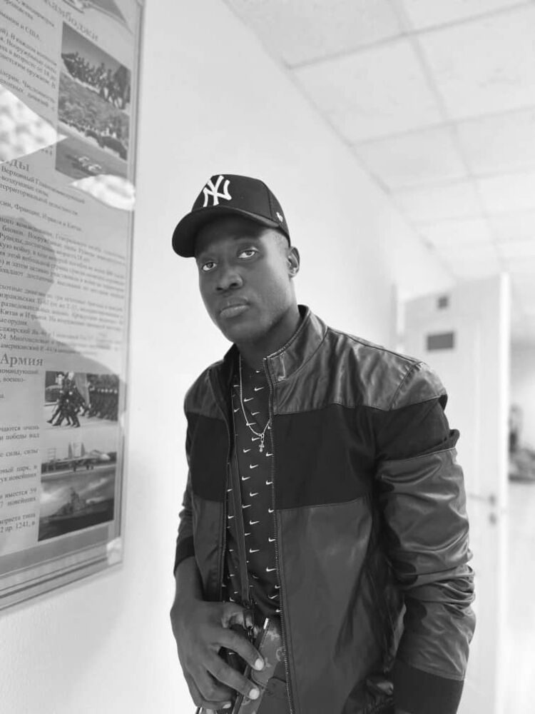  53949482  Sana, 33 ,    