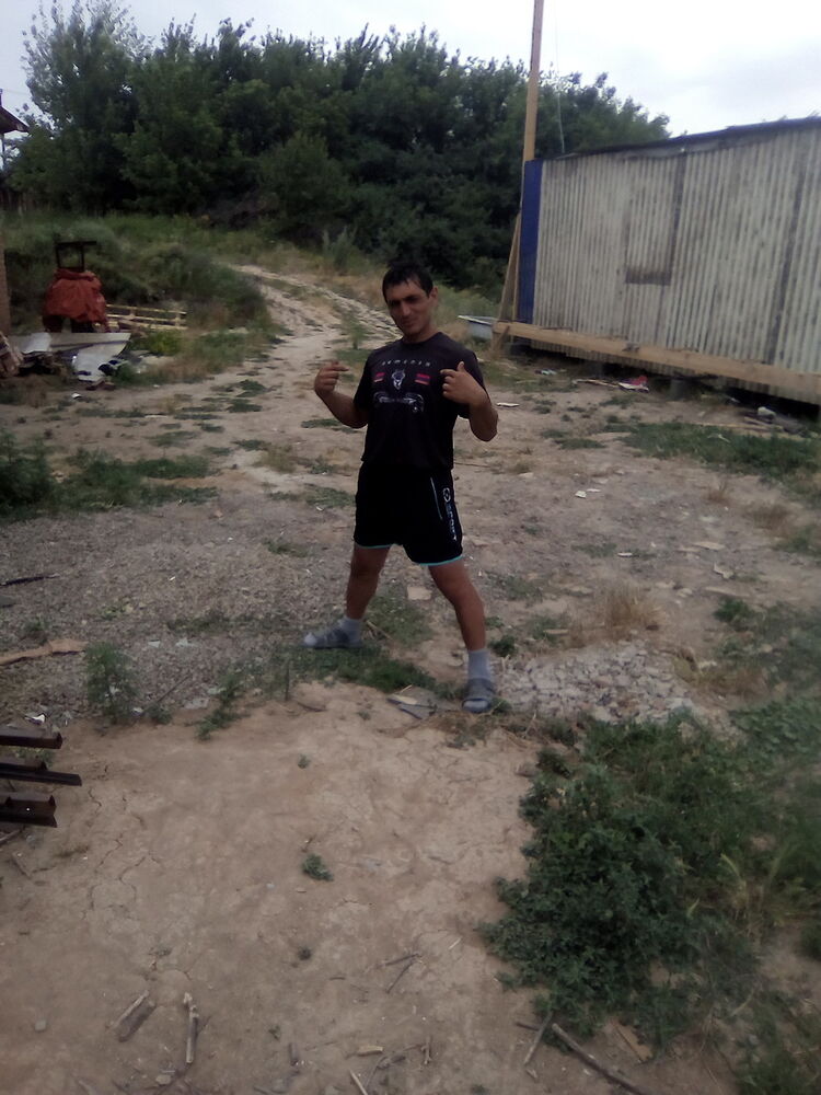  --,   Sargis, 38 ,   ,   , c 