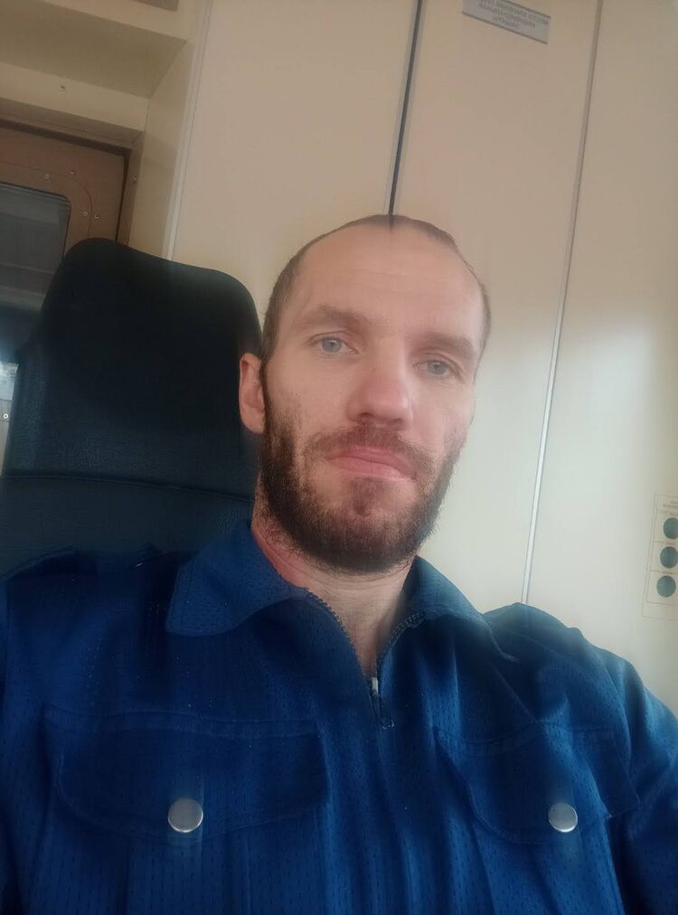  52910702  , 39 ,    