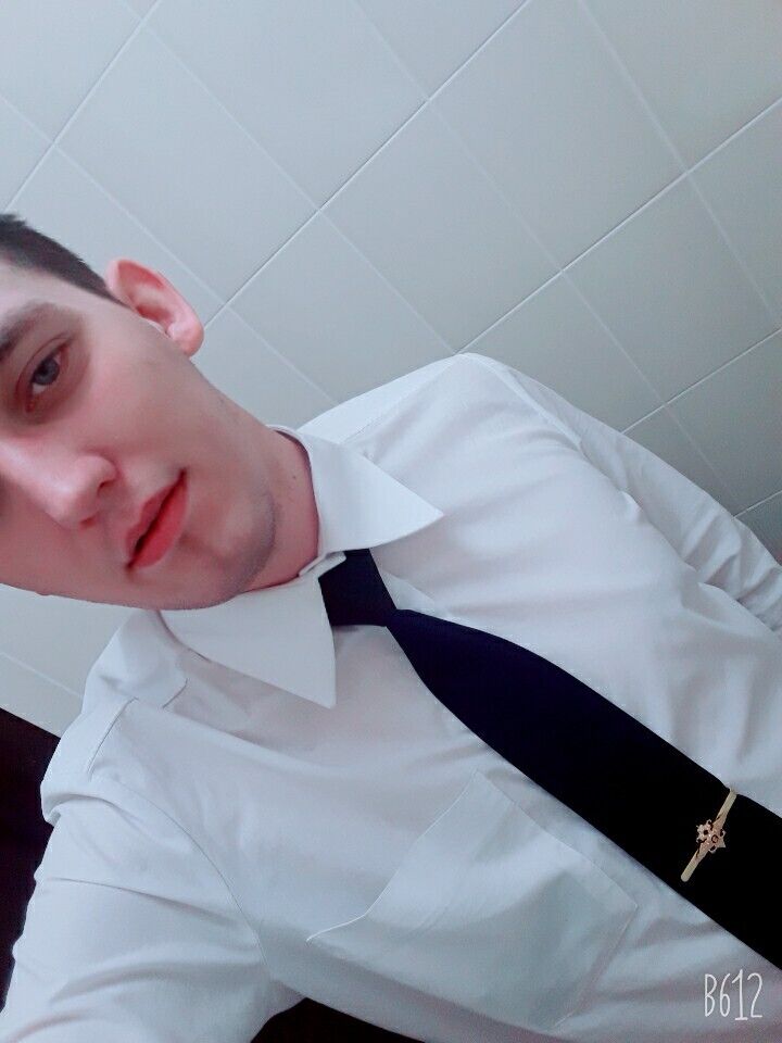  32233682  , 30 ,    