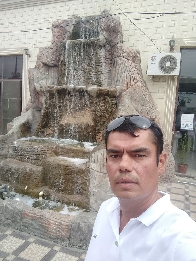  23212622  Rustam, 42 ,    