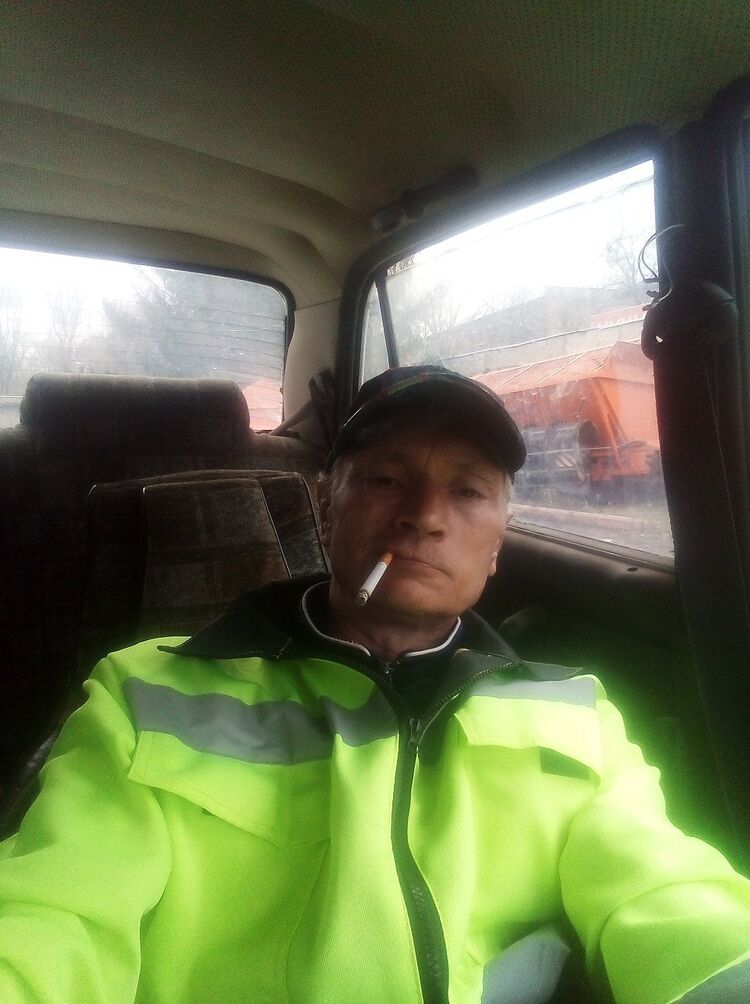 33503592  , 52 ,    
