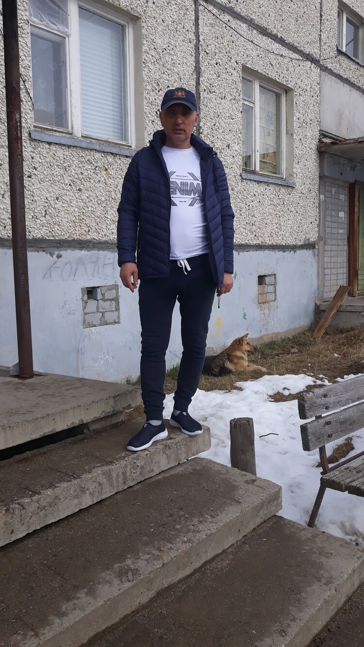  22781862  , 57 ,    