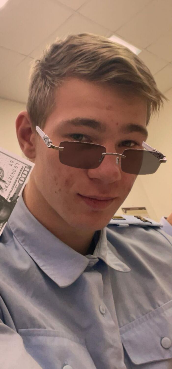  ,   Vladimir, 19 ,   ,   