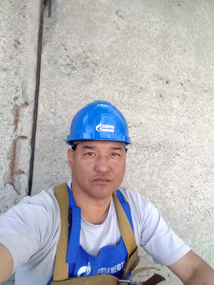  24157802  Nurik, 54 ,    