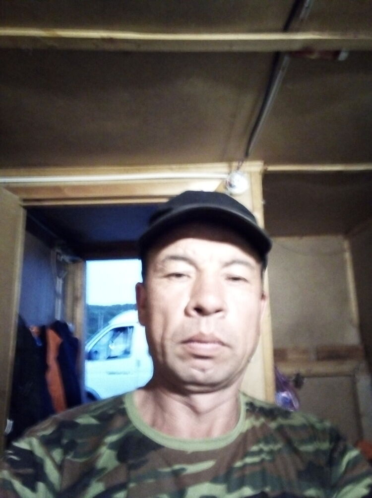  20333202  Erkinjon, 49 ,    