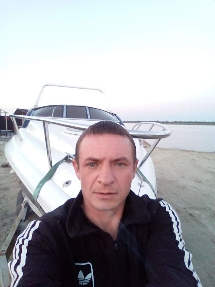  22056462  , 41 ,    