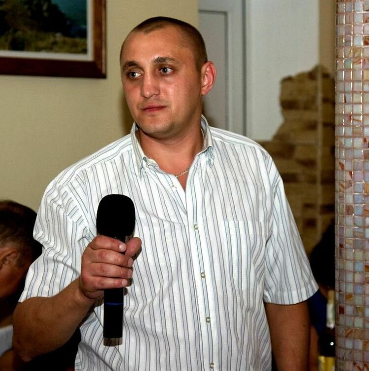  ,   Aleksandr, 44 ,   