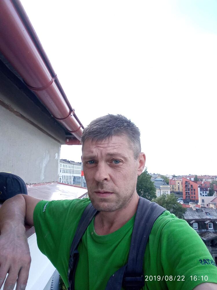  ,   Jevgenijus, 51 ,     , c 