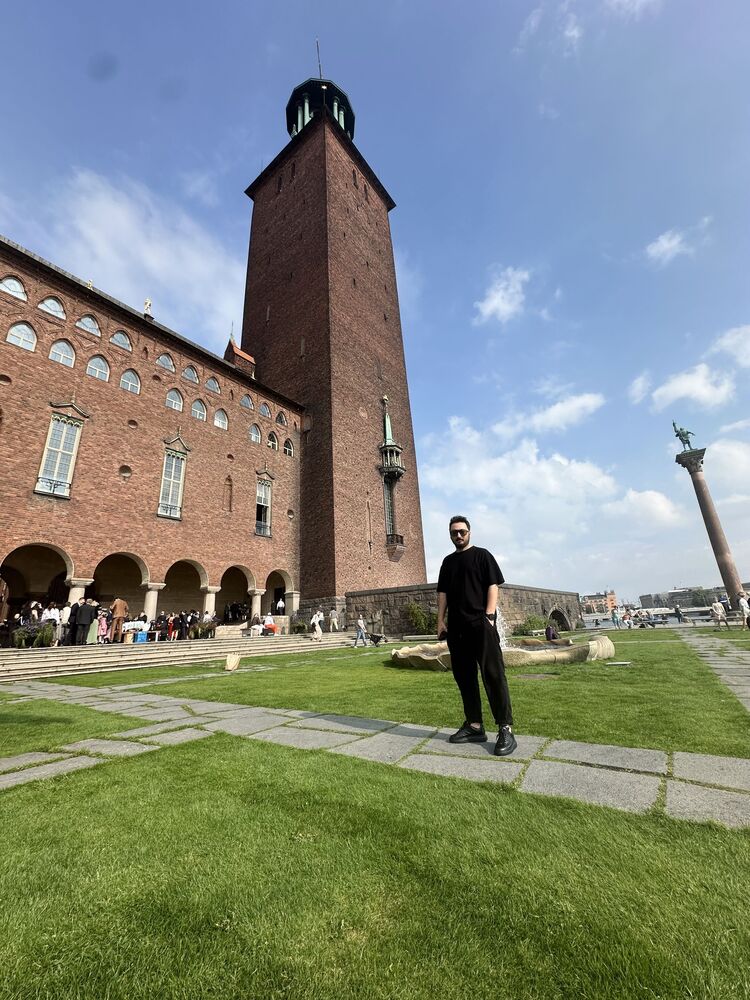  53493892  Serdar, 36 ,    