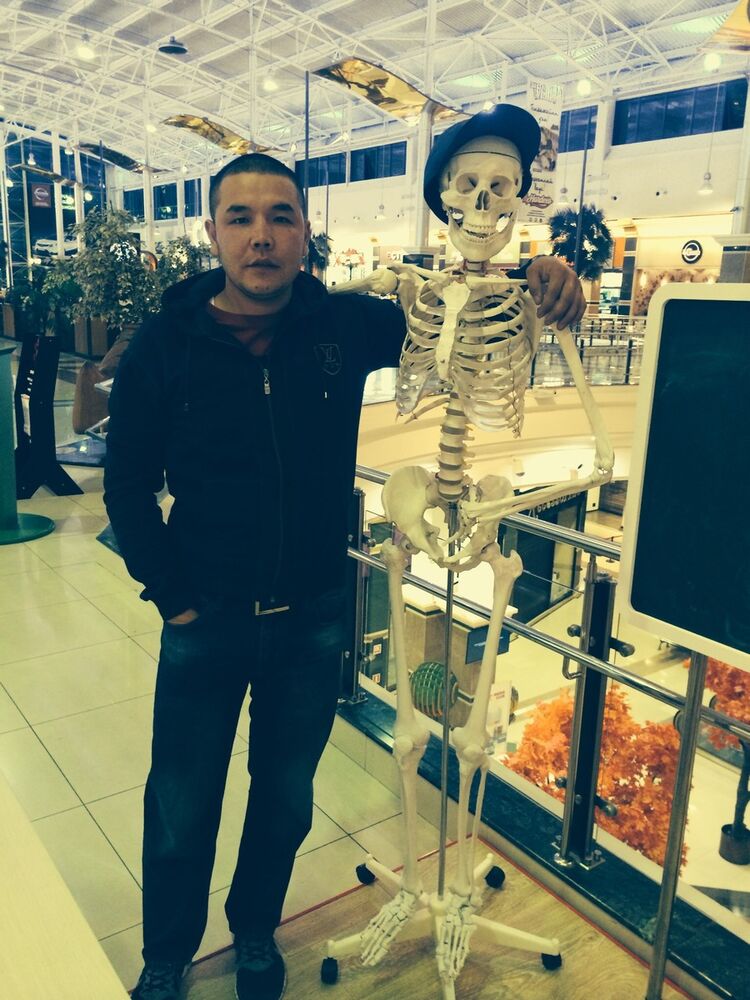  ,   Damyr, 36 ,   