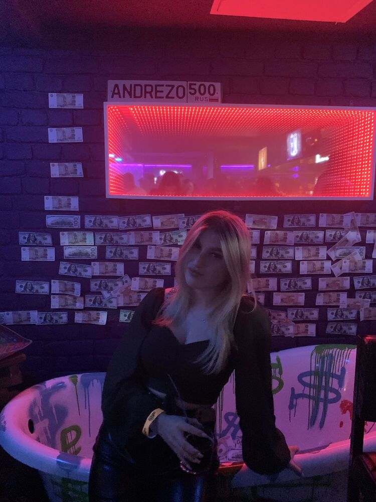  30710722  , 21 ,    