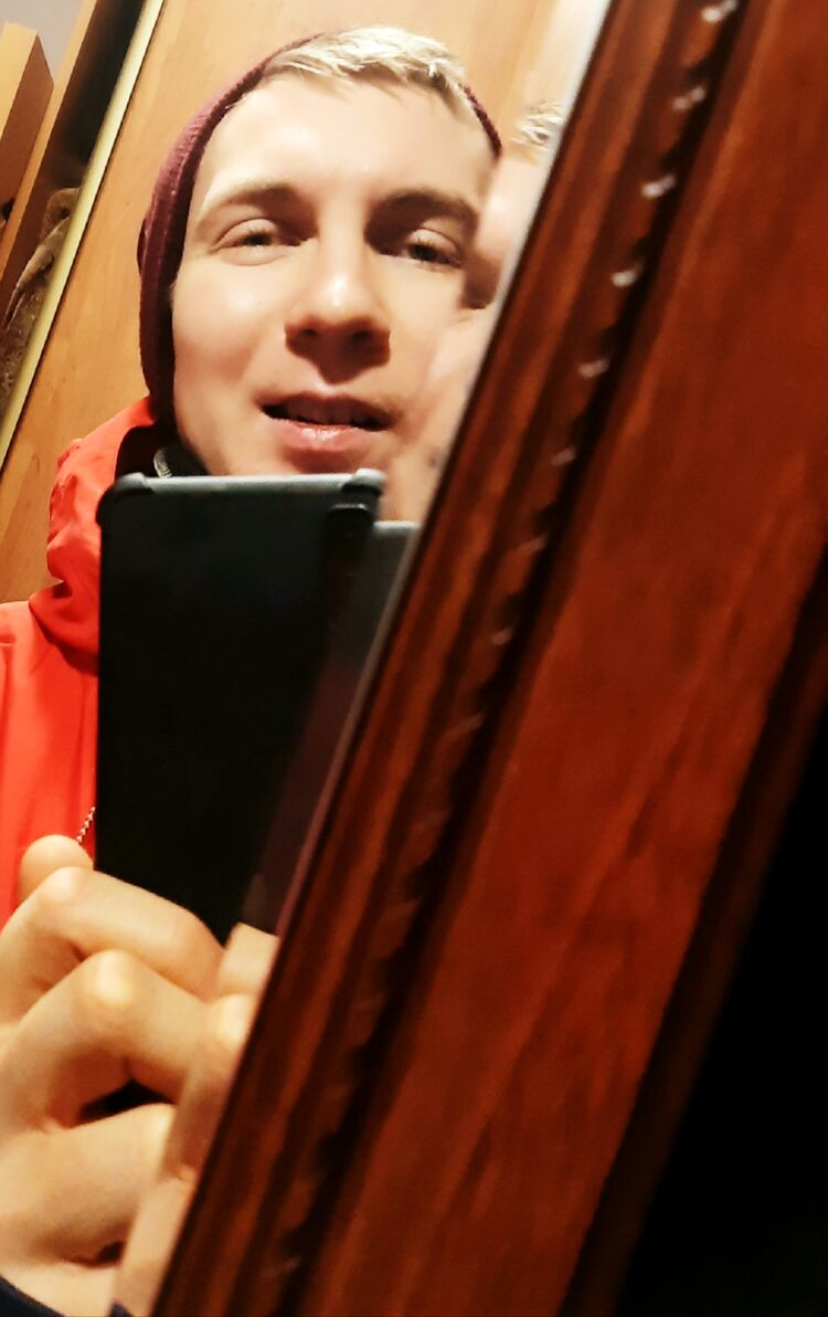 30803382  , 28 ,    