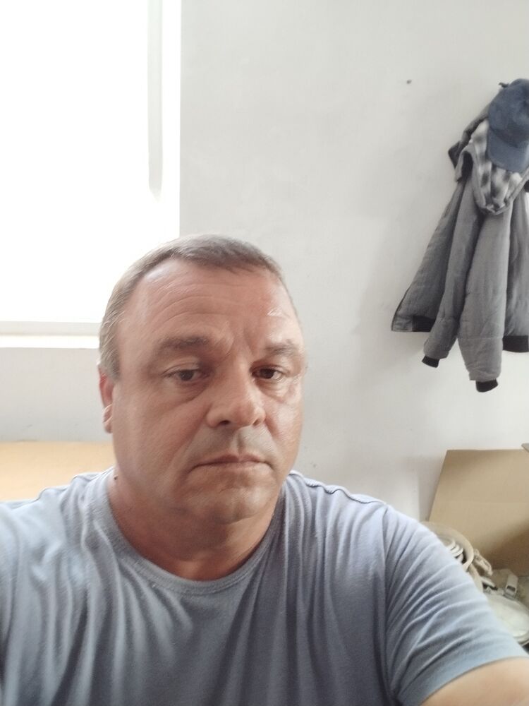  46312452  Alexei, 55 ,    