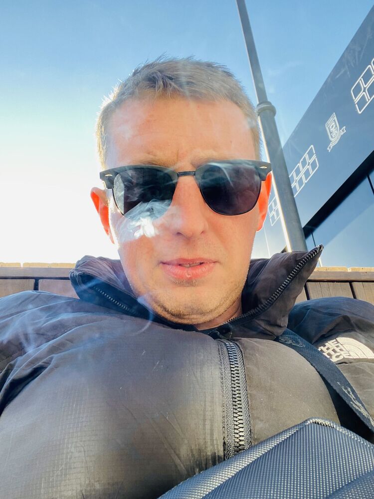  48452602  , 29 ,    